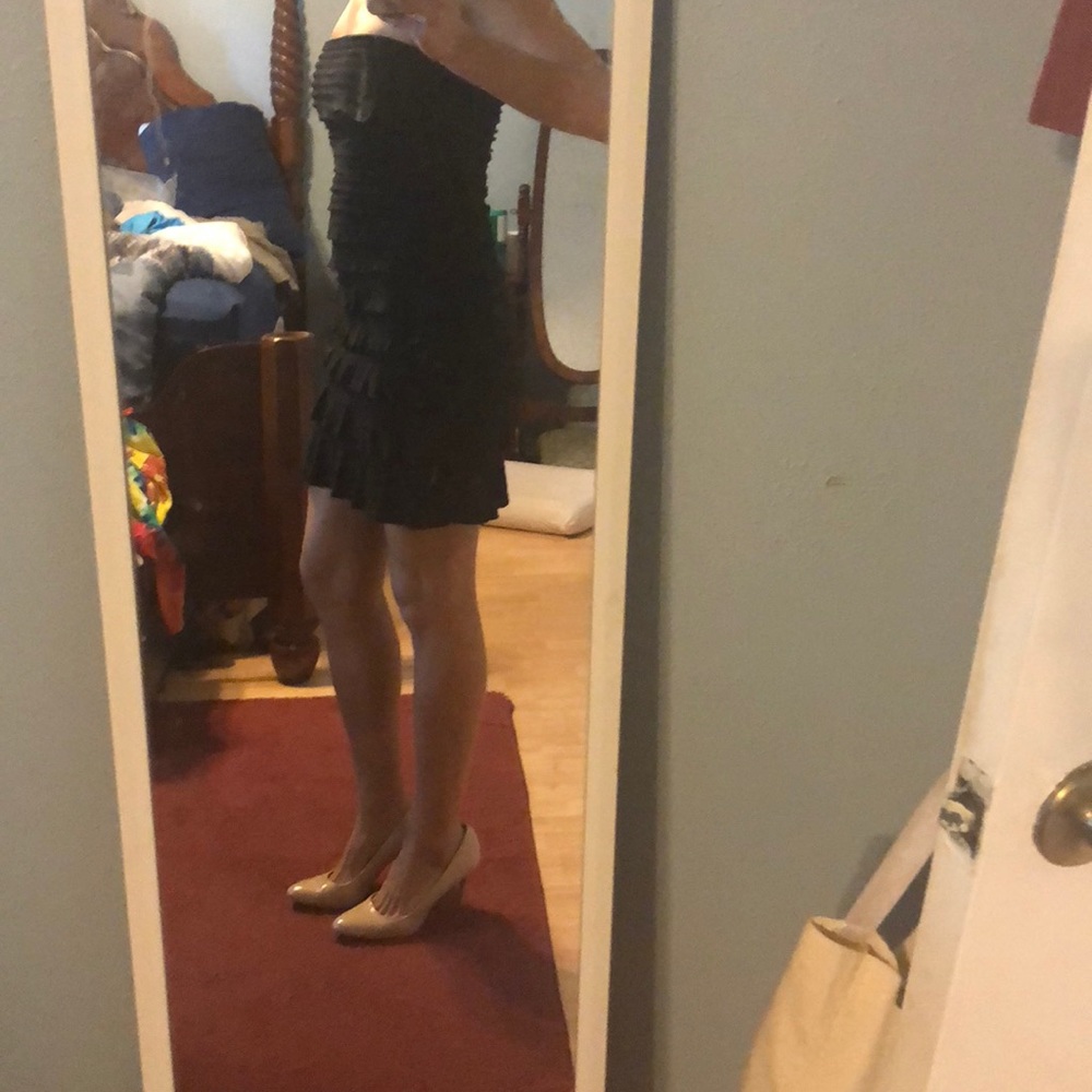 1$ with 6 or more tops!  Express dress